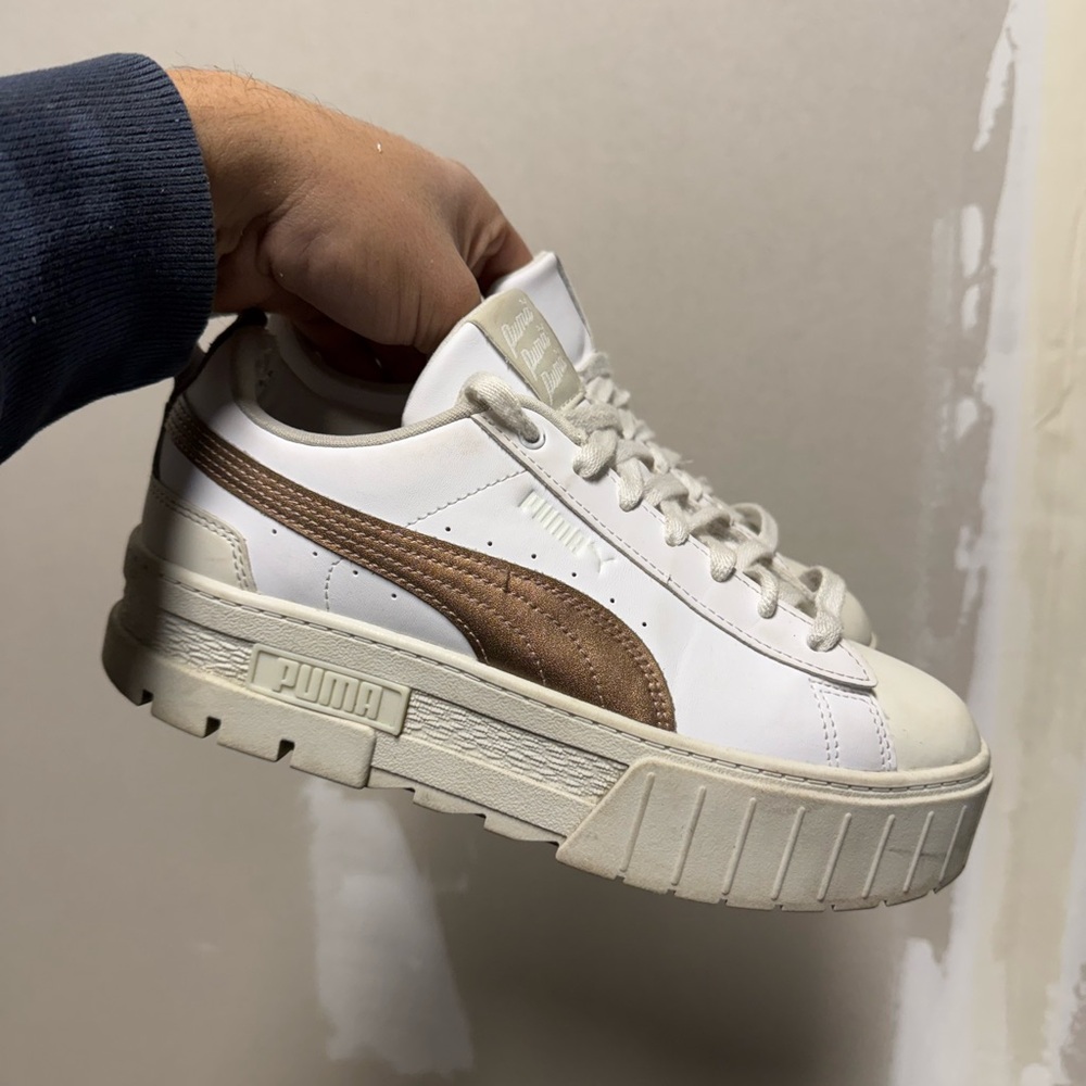 PUMA MAYZE 'GLOW-UP PACK ROSE GOLD WHITE WOMEN SIZE 8.5 USED